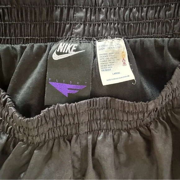 Vintage Nike Flight Nylon Shorts Black Large - Picture 5 of 6